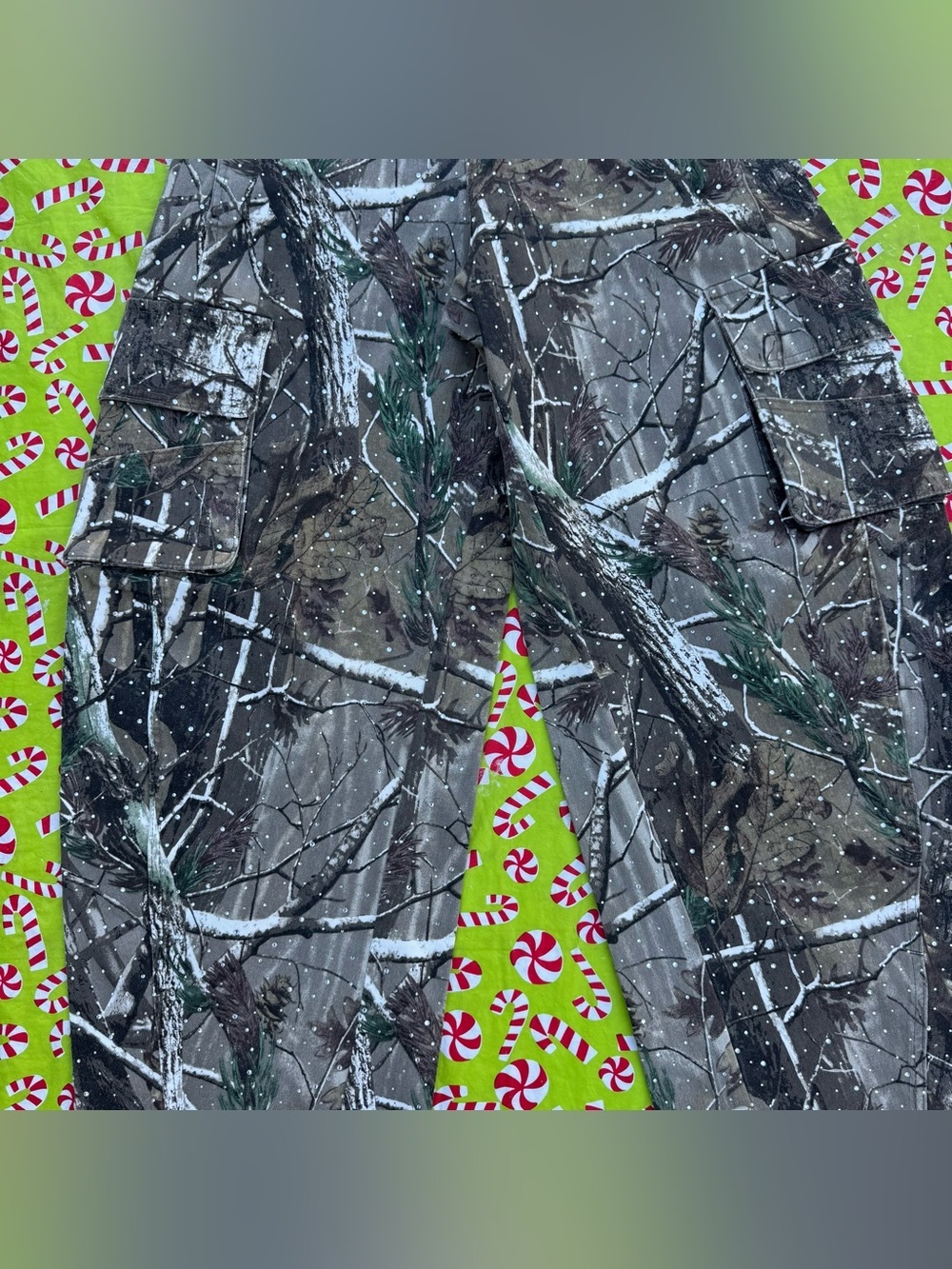VBRT Rhinestone Camo Barrel Jeans Womens 7 W27 Baggy Cargo Y2K NWT XPT506 - Picture 6 of 16